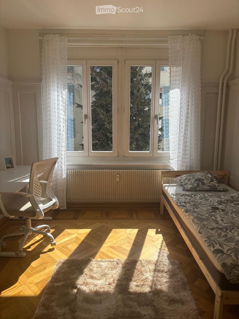 Helles möbliertes Zimmer in 4-er WG in St. Gallen -all incl (2)
