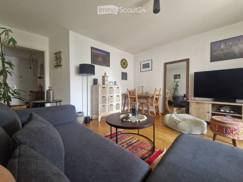 Helle, zentrale und doch sehr ruhige, möblierte 2-Zimmer-Whg (2)