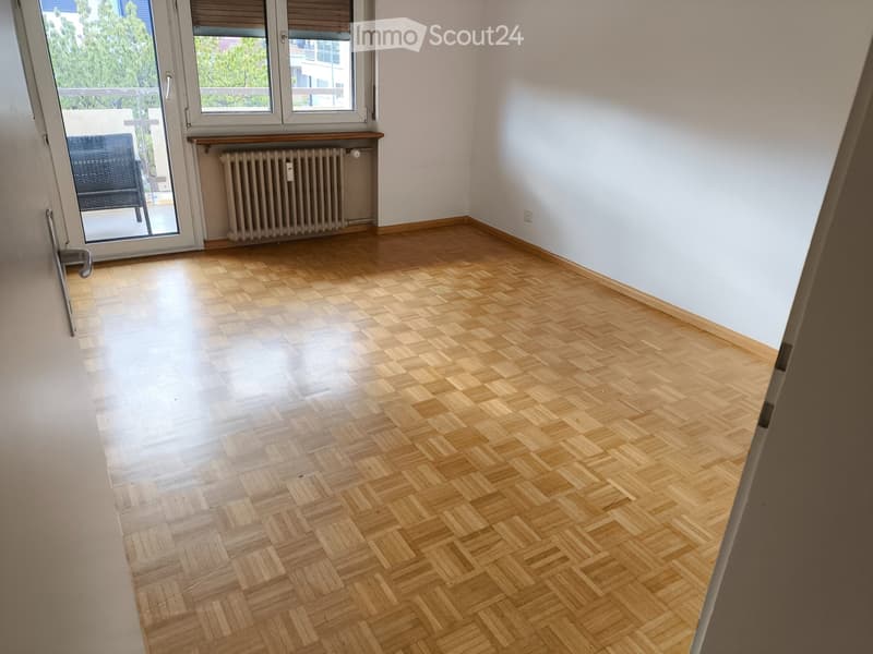 Chambre dans un appartement de 4 pièces à louer (1)