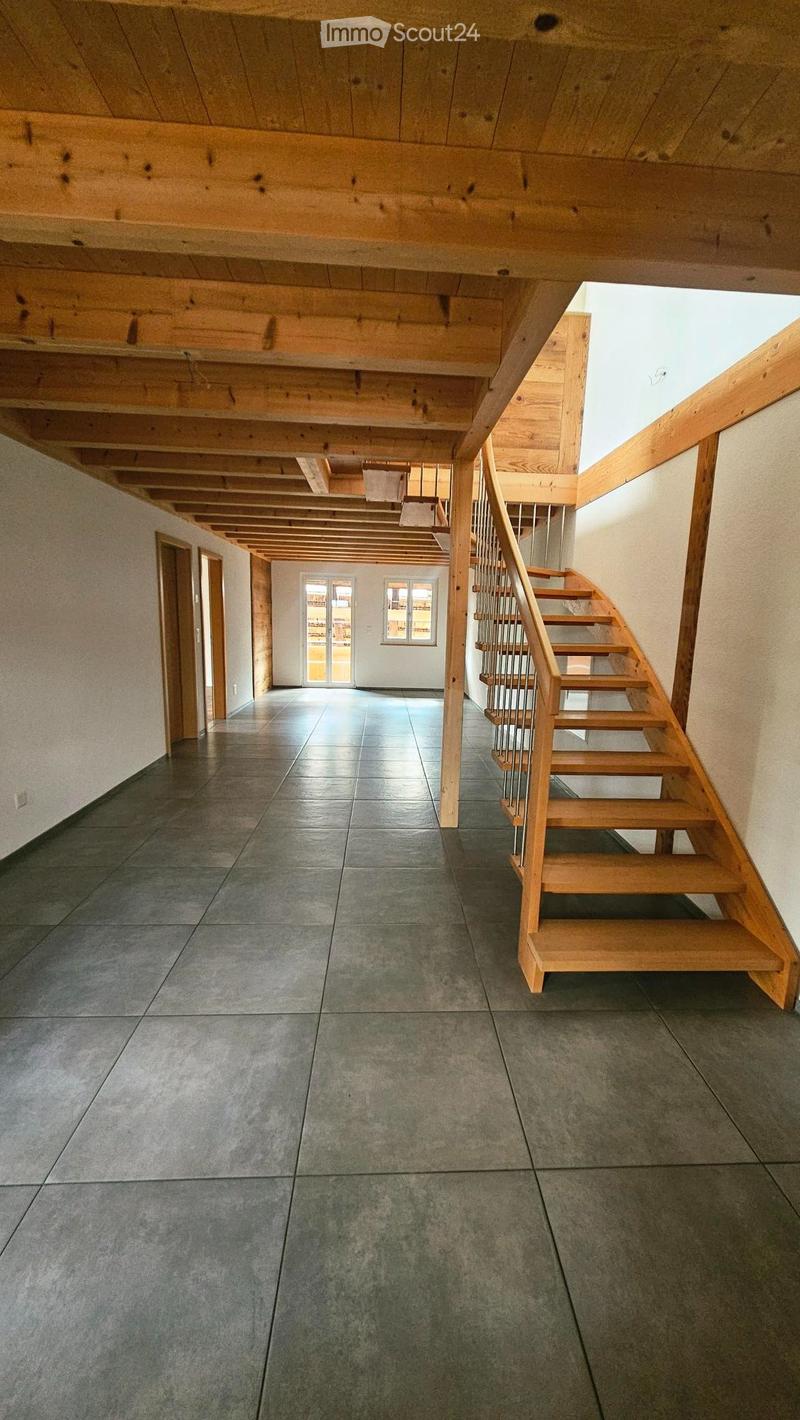 Moderne 4.5-Maisonettewohnung im Bauernhaus mit Bergpanorama (3)