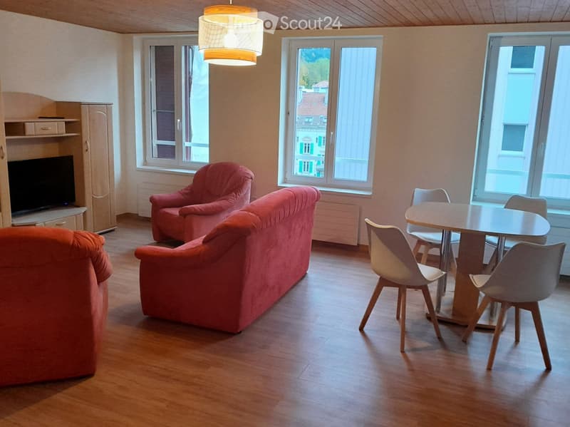 Bel appartement 2,5 pièces meublé/équipé à louer au Locle (1)