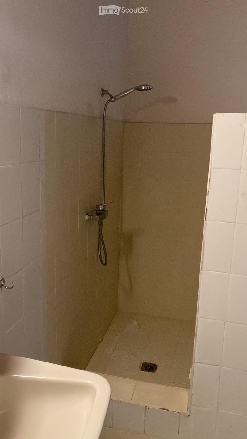 Appartamento ideale per frontalieri parcheggio incluso (4)
