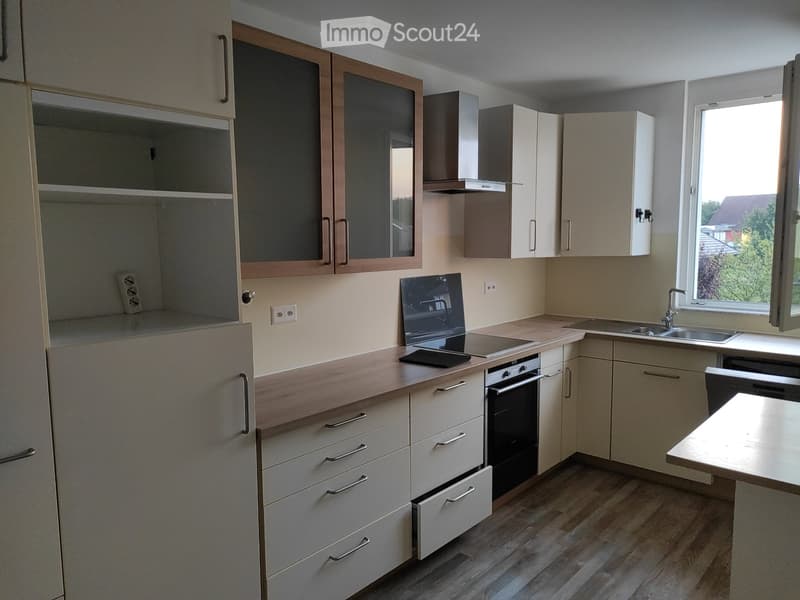Grosse Neubauwohnung 110m2 mit Balkon (4)
