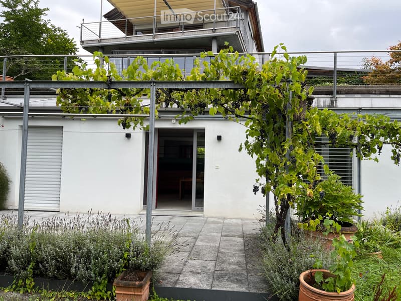 Charmantes Gartenstudio in traumhafter ruhiger Lage (1)