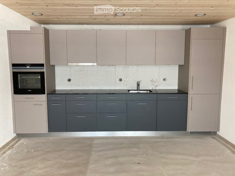 Hochwertige 2.5 Zimmer Wohnung (2)