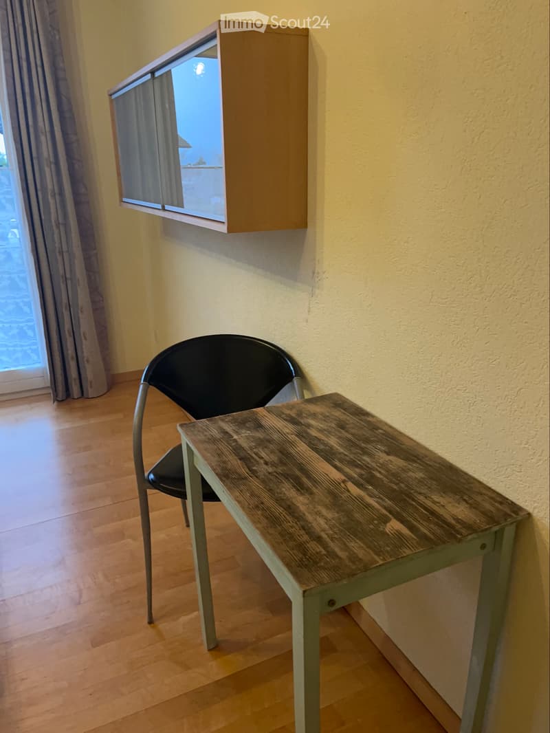 Zimmer mit Bergblick zu vermieten (3)