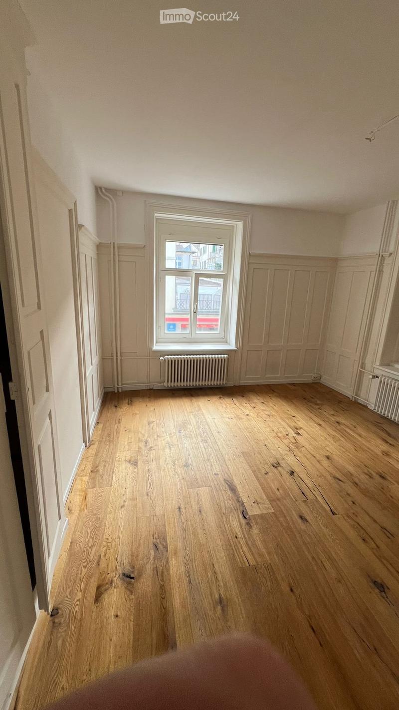 Wunderschöne 4 Zimmerwohnung 1.OG im Herzen von Rorschach (3)