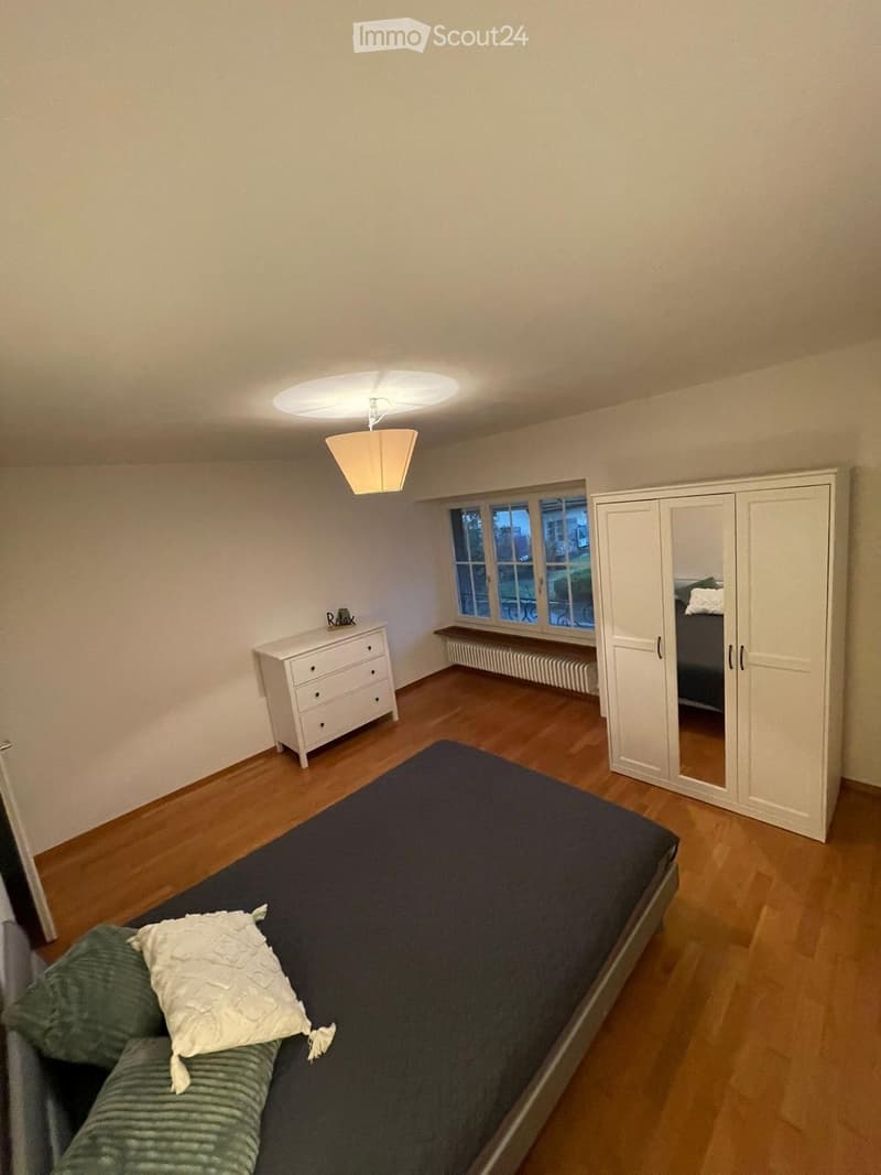 ** WG Zimmer und Naturbadeteich ** (4)