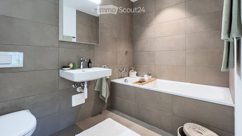 Grosszügige 3.5-Zimmer-Wohnung mit 2 Balkonen (4)