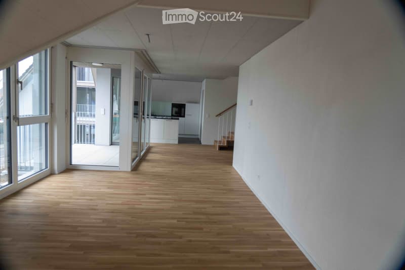 Moderne 4.5-Zimmer-Maisonettewohnung in Ottenbach (1)