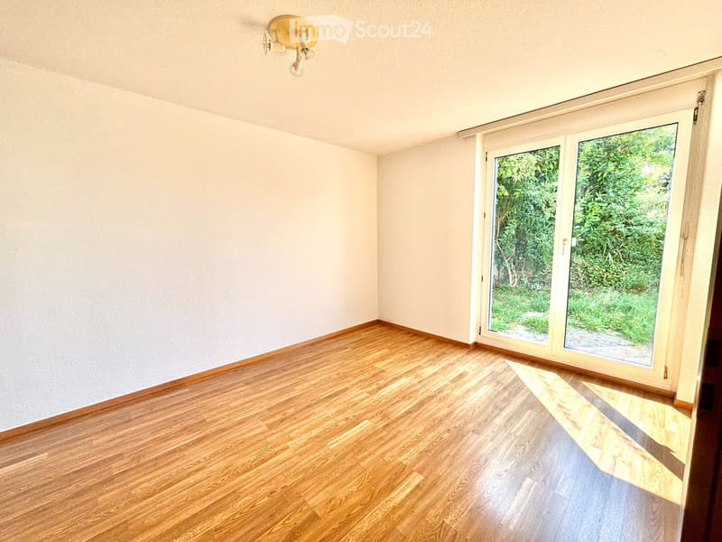 Schönes Zimmer an ruhiger und attraktiver Wohnlage (1)