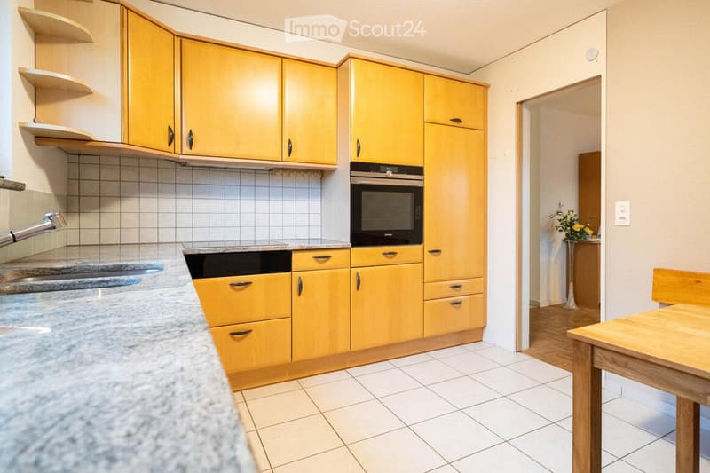 Schönes Zimmer an ruhiger und attraktiver Wohnlage (2)