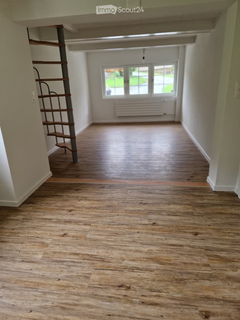 2-Zimmer-Wohnung mit eigenem Etagen-WC (3)
