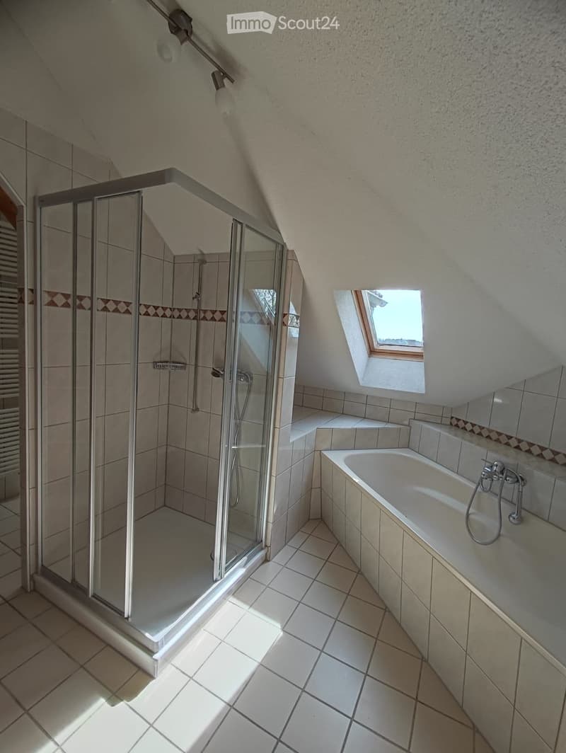 5.5-Zimmer-Maisonettewohnung zu vermieten in Berg per 1.11. (5)