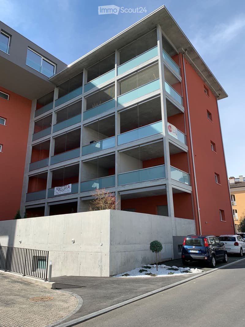 LOCARNO 1.5 locali posto auto e spese incluse, da 1 a 8 mesi (5)