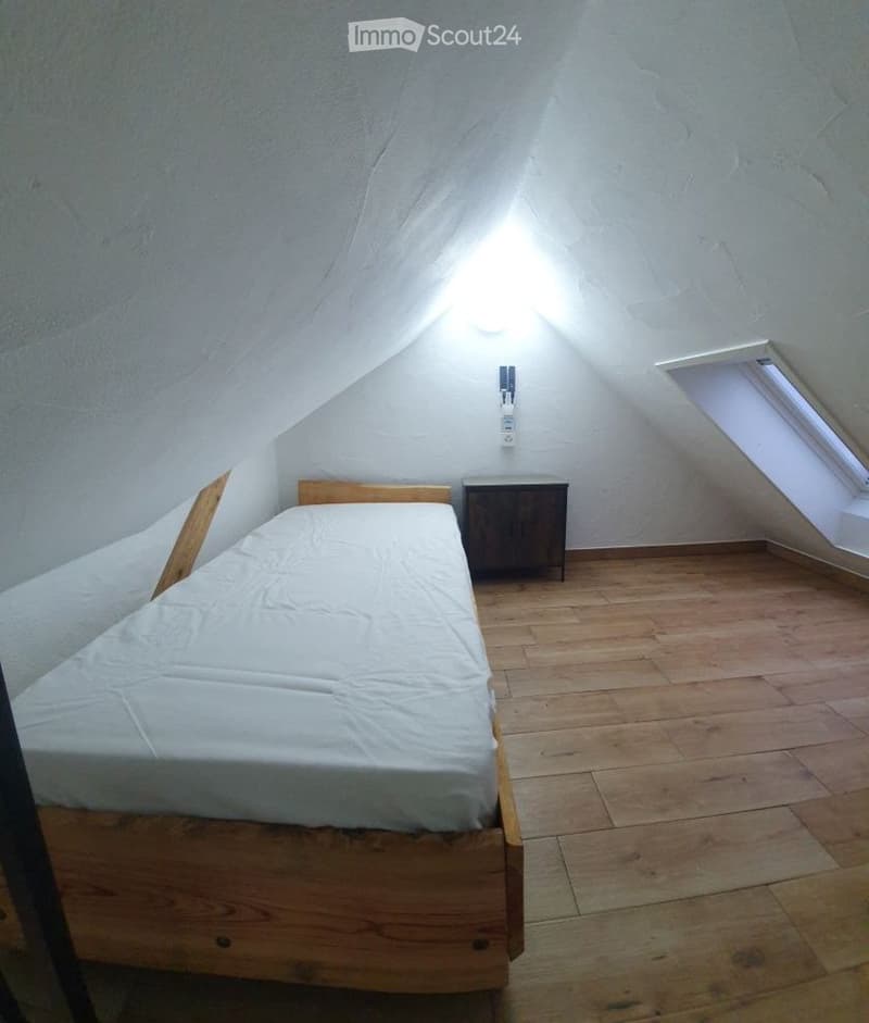 2-stöckig. möbl. Zimmer, all inclusive, KEINE Sozialbezüger! (4)