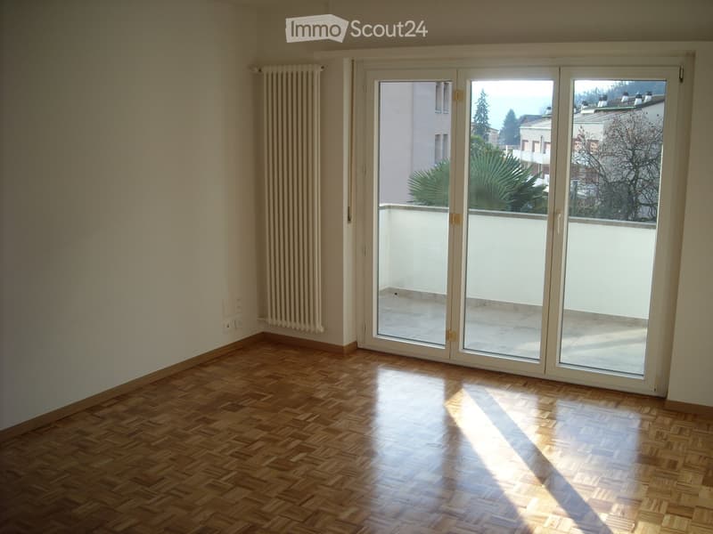3.5 locali / 3 piano - via Golf 47 a Caslano (3)
