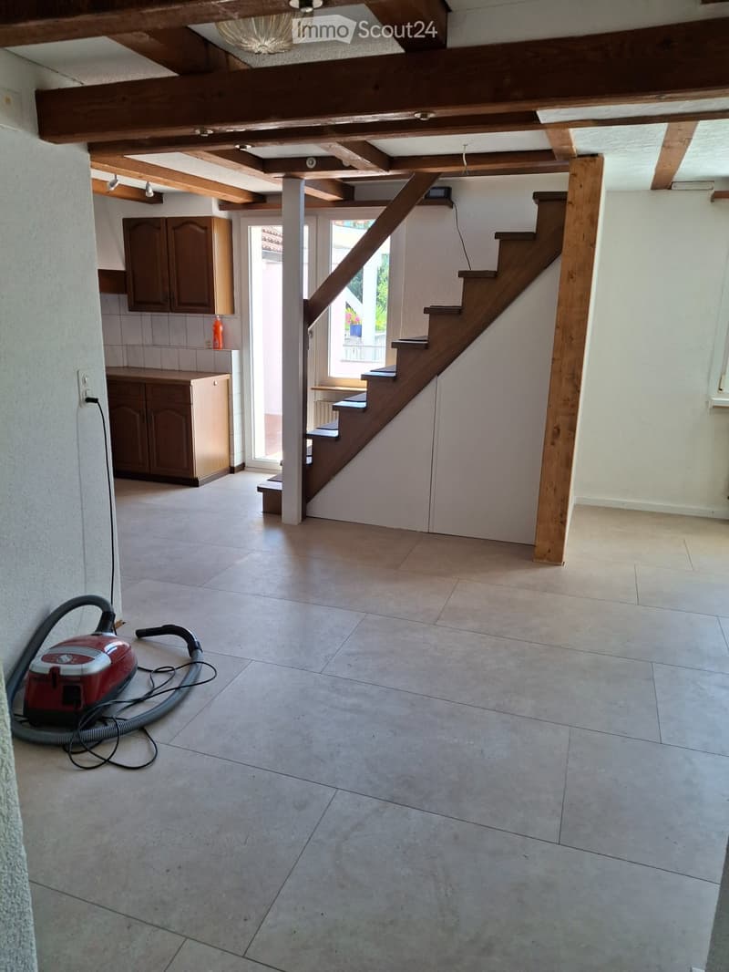 Ruhige 3,5 Zimmer Maisonette Wohnung mit Terrasse (3)