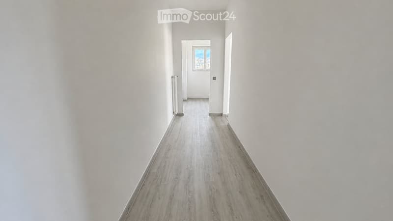 2.5 locali moderno a Chiasso posizione strategica (3)