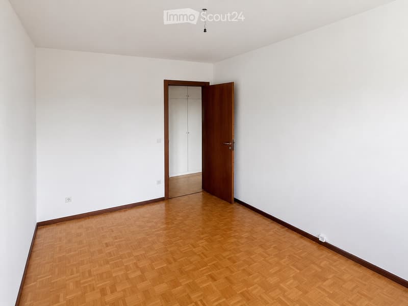 4.5 LOCALI CON BALCONE (9)