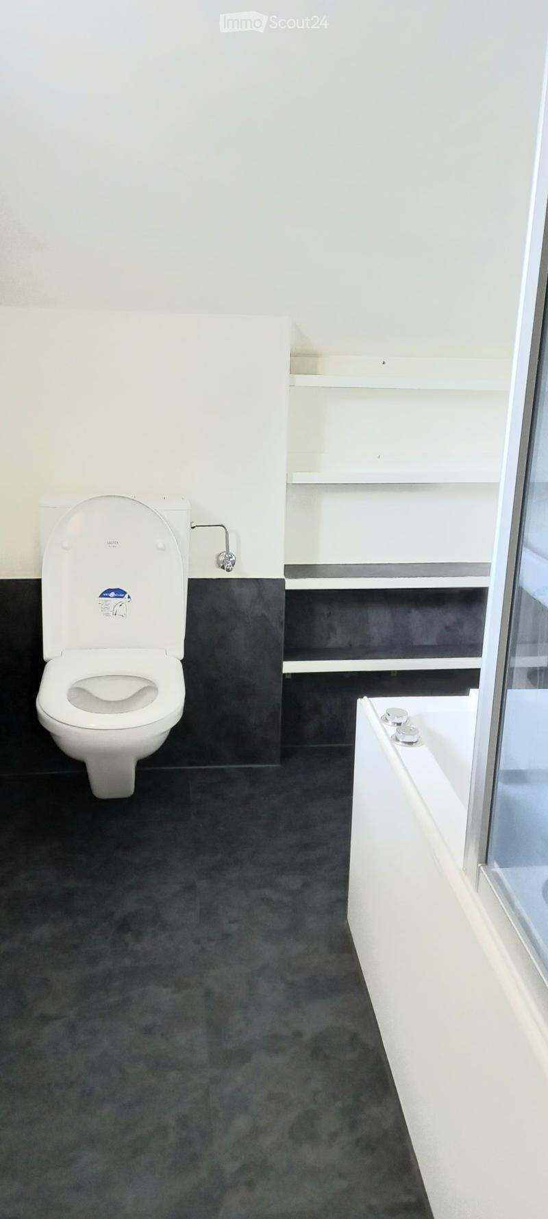 2,5 Zimmerwohnung mit Estrichabteil (1)