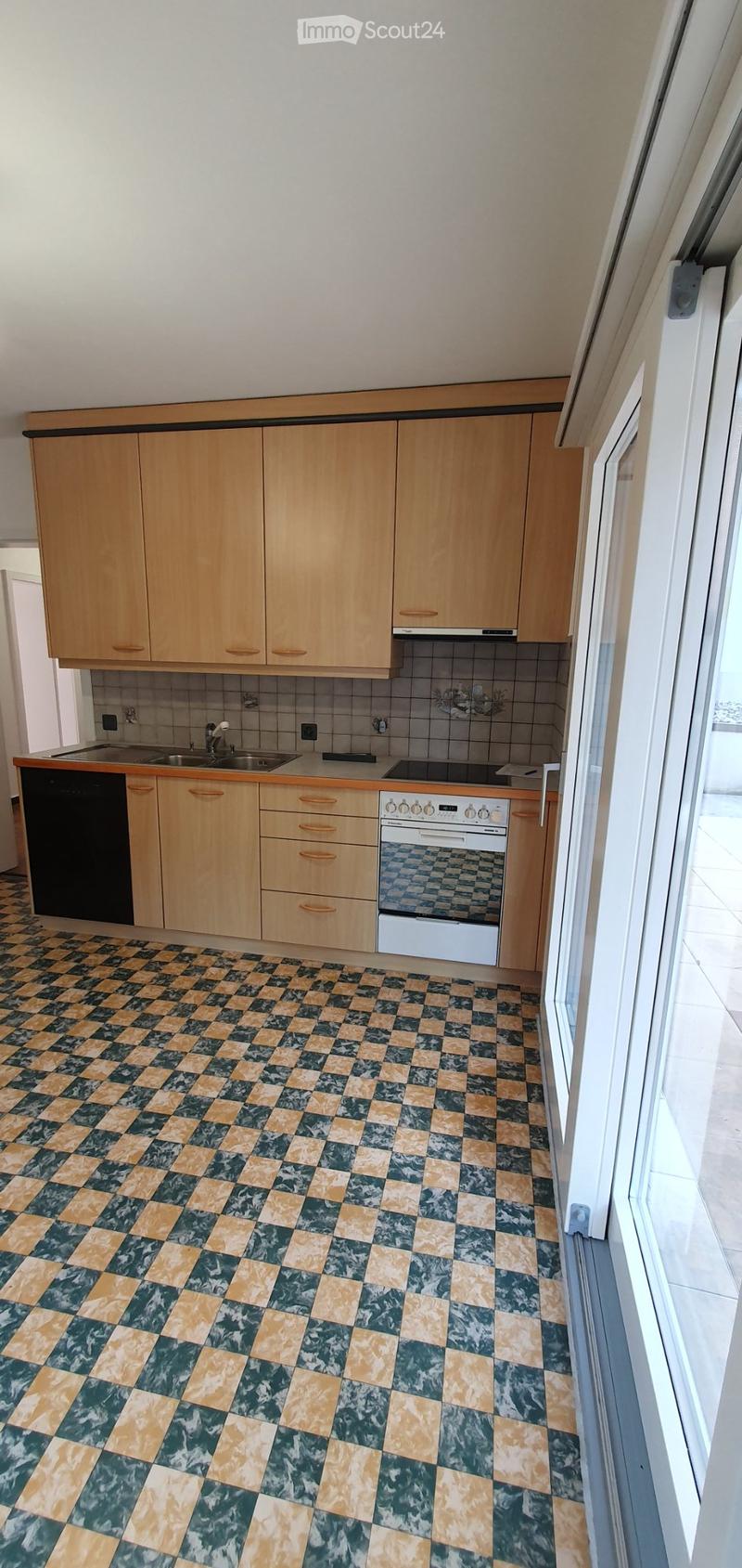 4.5 Zimmer, EG 92 m², Hauptstrasse 22 in Oltingen (1)