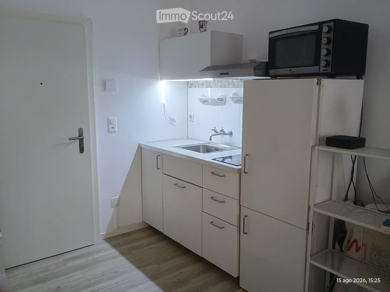 Cerco subentrante per il solo mese di Settembre (4)