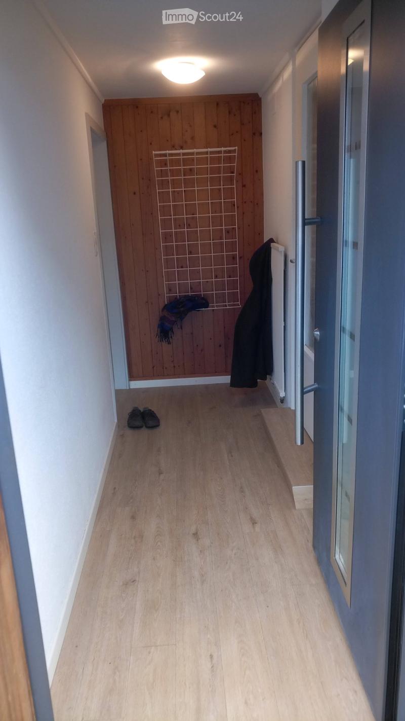 Geräumige 1 ½ Zimmer-Einlieger-Parterre-Wohnung zu vermieten (1)