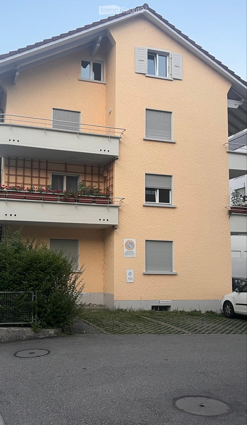4 Zimmer Dachwohnung zu vermieten (1)