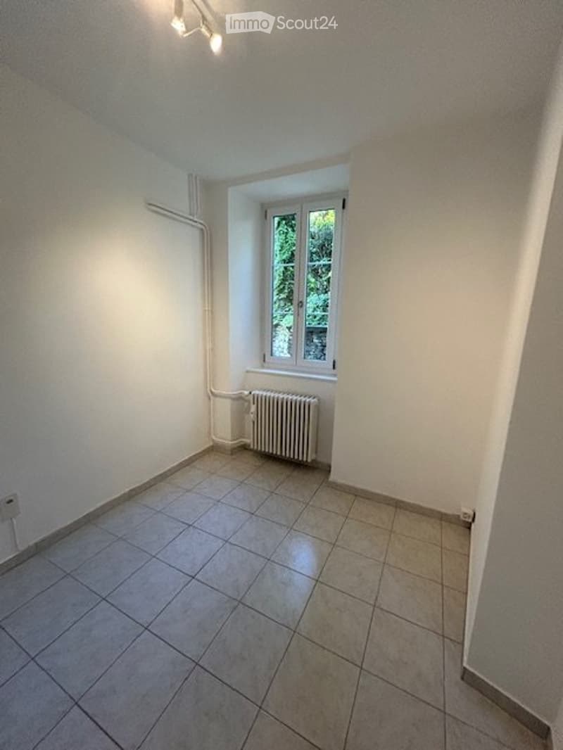 Muralto 3,5 locali rinnovato in casa storica del XVII secolo (7)