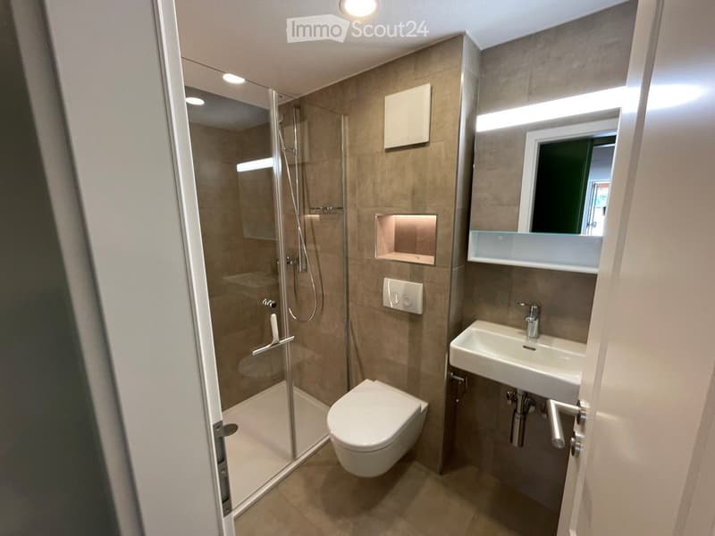 Suche NM für Studio Bodenseeblick / gr. Balkon, ab sofort (2)