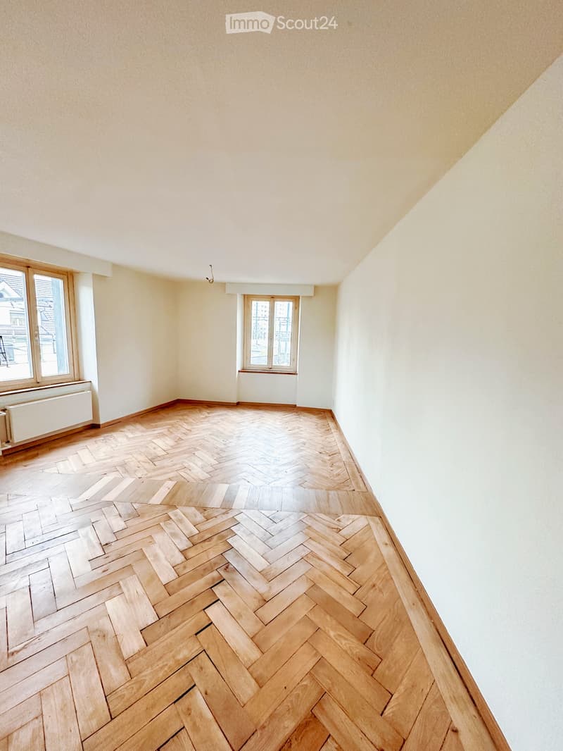 Renoviert, hell, zentral: 2-Zimmer-Wohnung ab 01.09. frei (1)