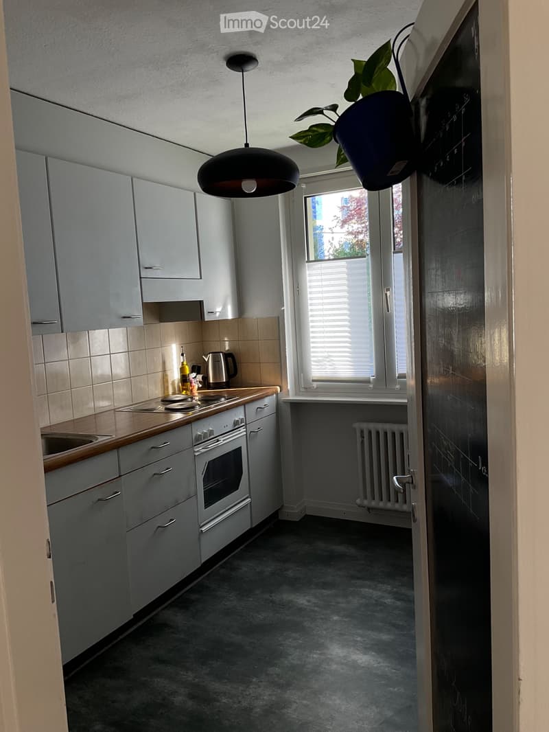 Gemütliches Zimmer für Wochenaufenthalter/in (3)