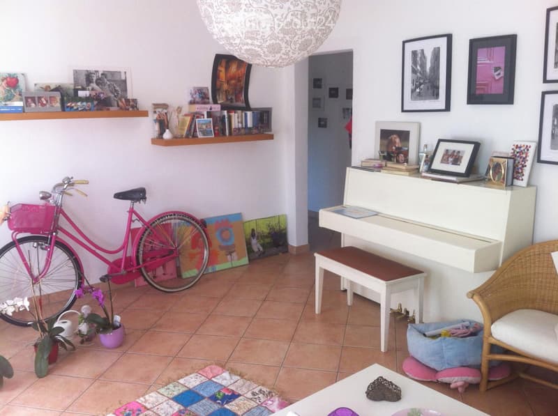 Luminoso Appartamento di 4 locali con entrata indipendente (1)