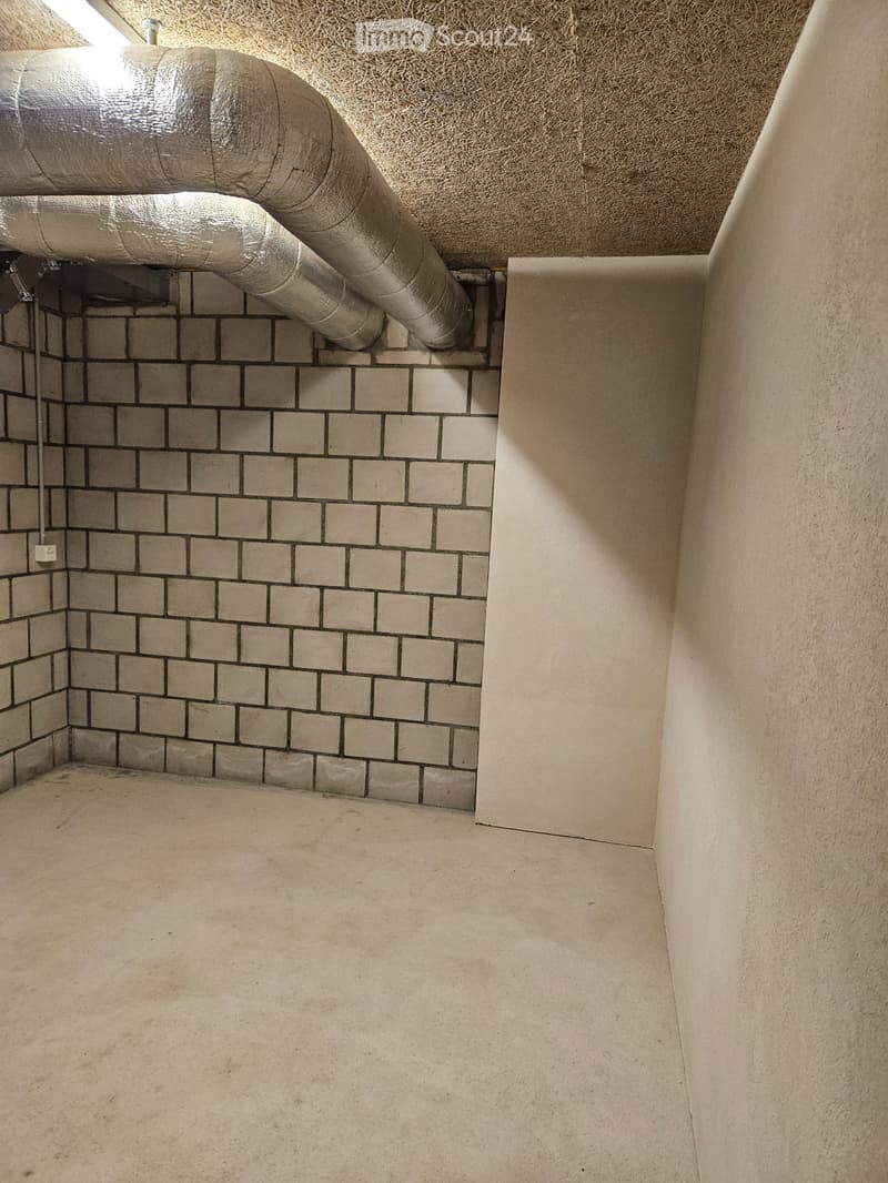 Neuer, abgeschlossener Kellerraum / Lagerraum 9,2 m² in Visp (3)