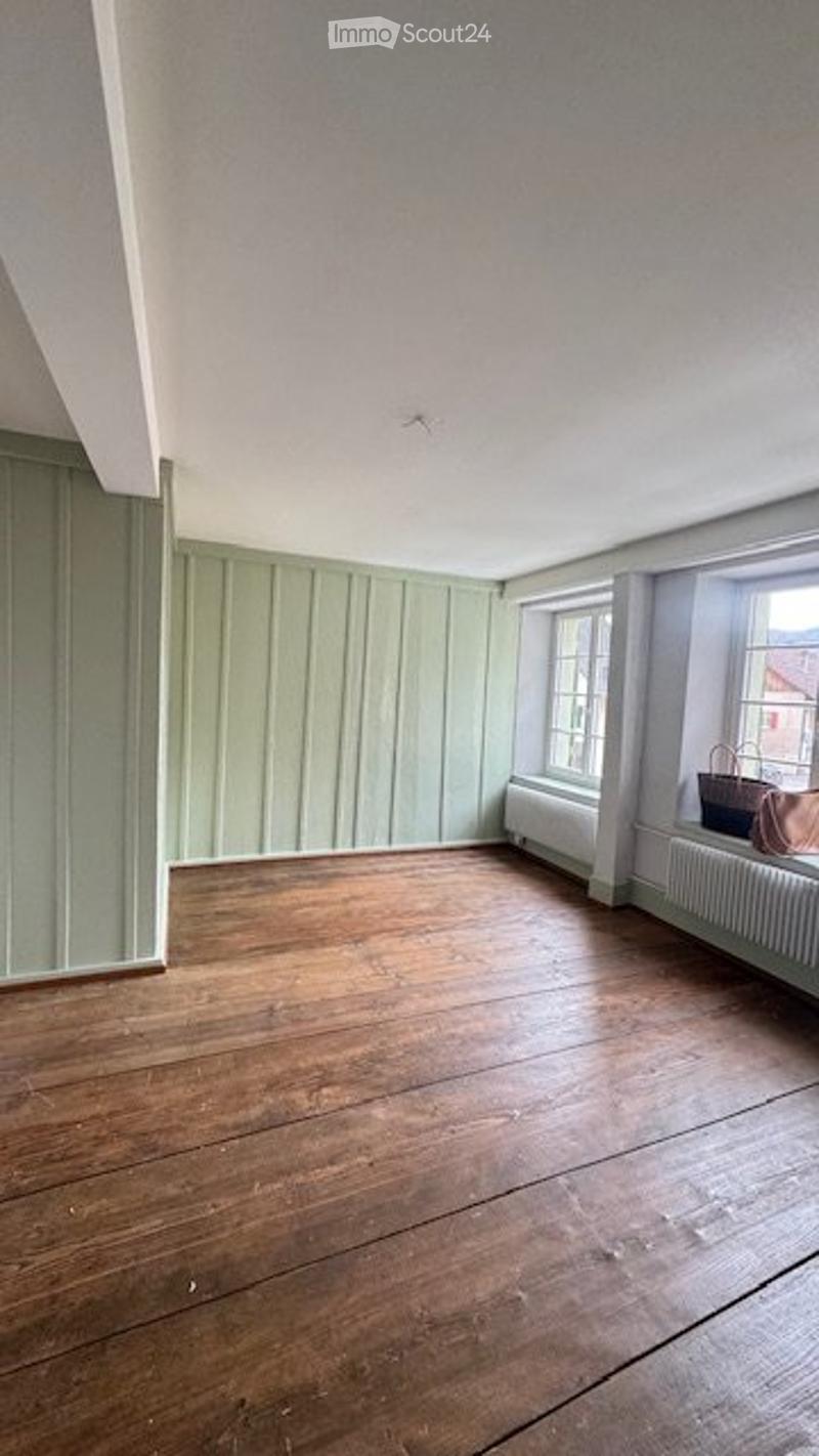 Renoviertes 6.5 Zimmer Haus in Hölstein BL zu vermieten (4)
