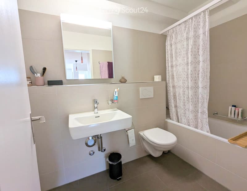 Untermiete: Einzigartige 3.5 Zimmerwohnung mit Pilatusblick (5)