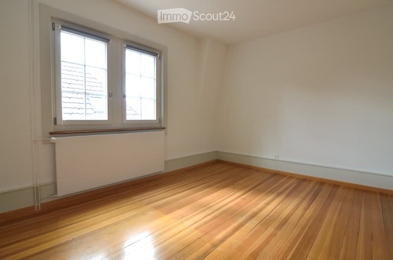 3-Zimmer-Wohnung mit Balkon 2 Minuten zum Bahnhof Lyss (4)
