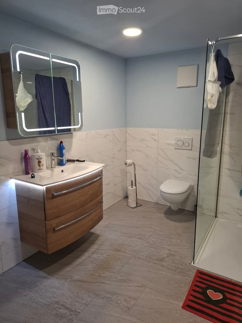 Wohnung zu vermieten (2)