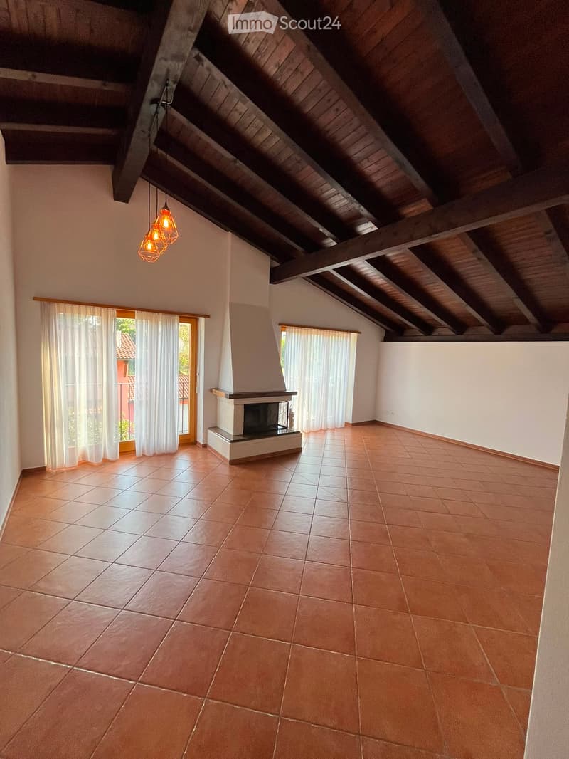 Appartamento in casa bifamiliare (1)