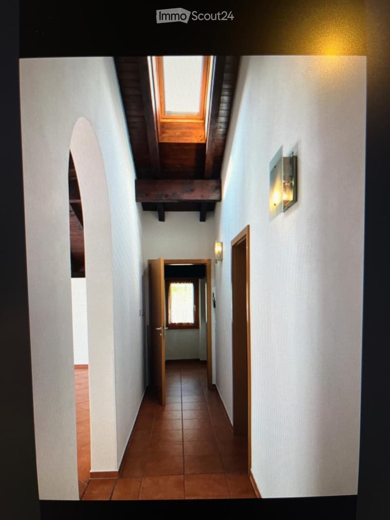 Appartamento in casa bifamiliare (5)
