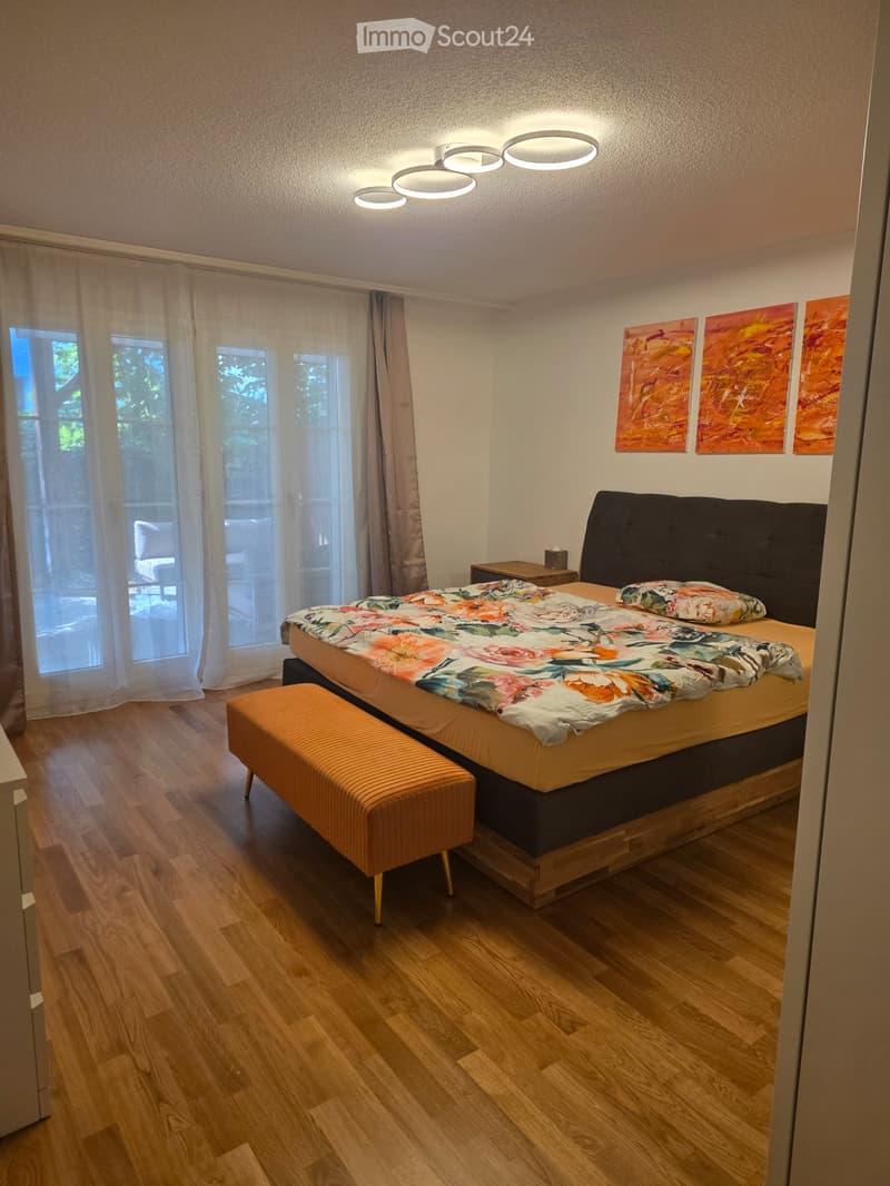 Schöne 2.5 Zimmer Wohnung (3)