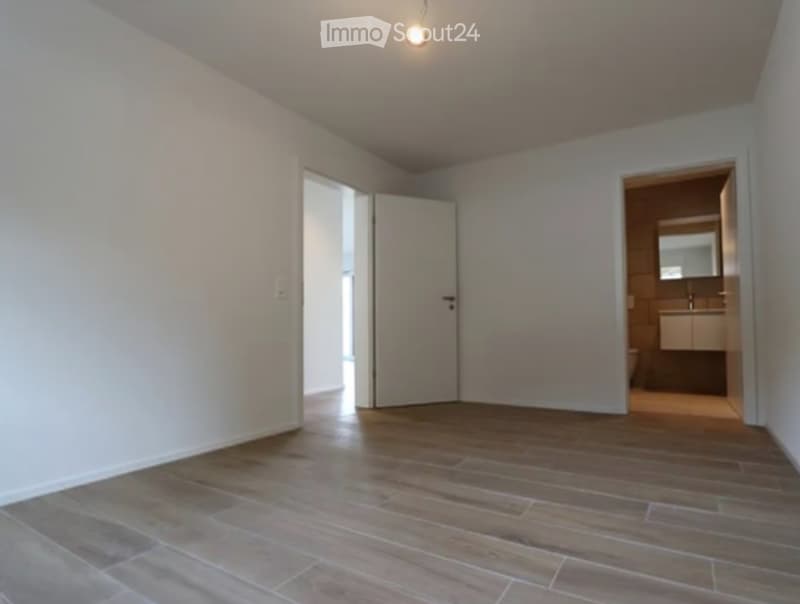 Für Juli, August, September 300 CHF Rabbat, Moderne Wohnung (2)