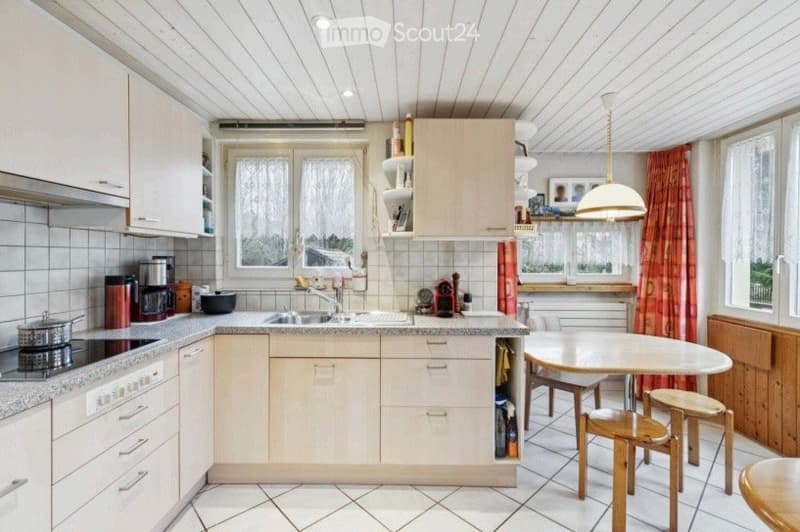 4.5-Zimmer-Doppelhaus mit grossem Garten in Brugg befristet (4)
