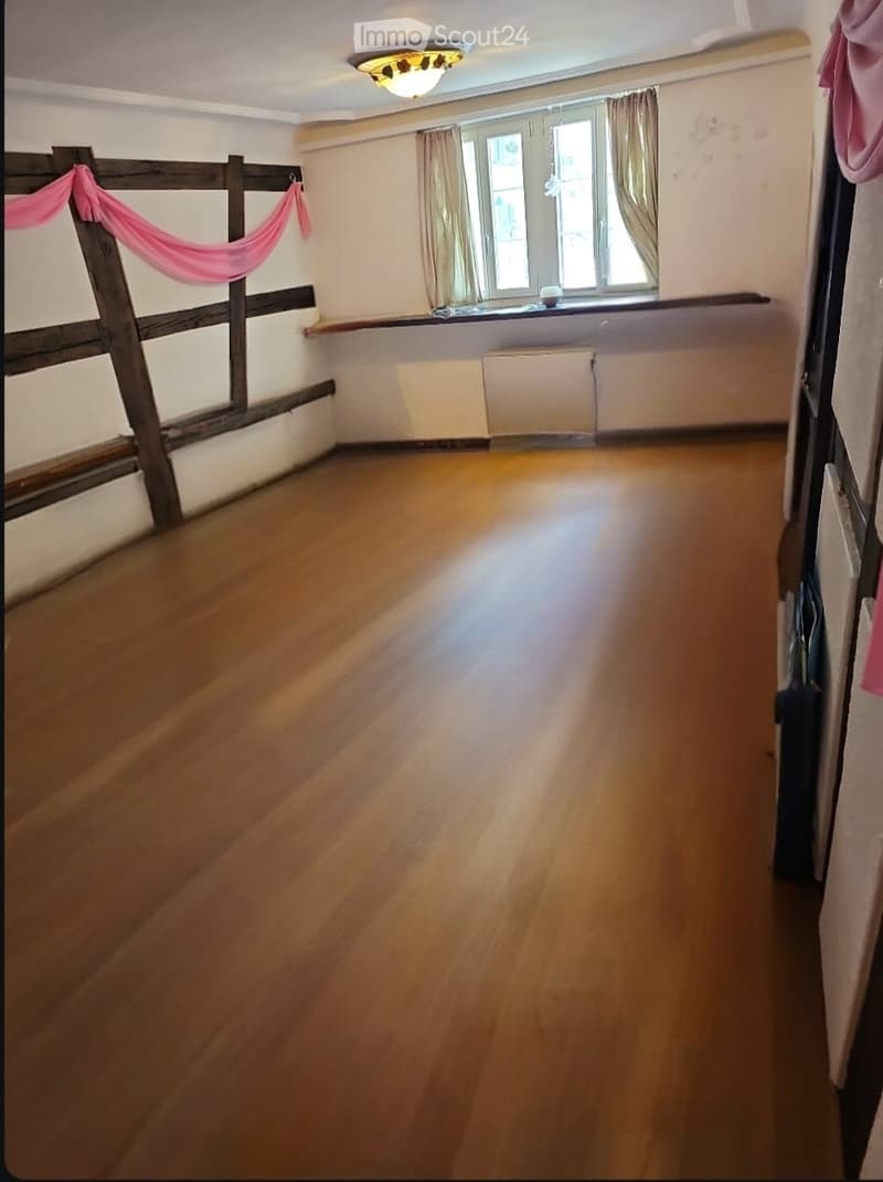 Wohnung in grüningen ab November (1)