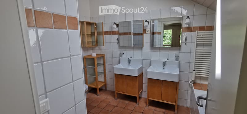 Grosse, helle 3.5 Zi. Wohnung ab 1. Nov. (5)