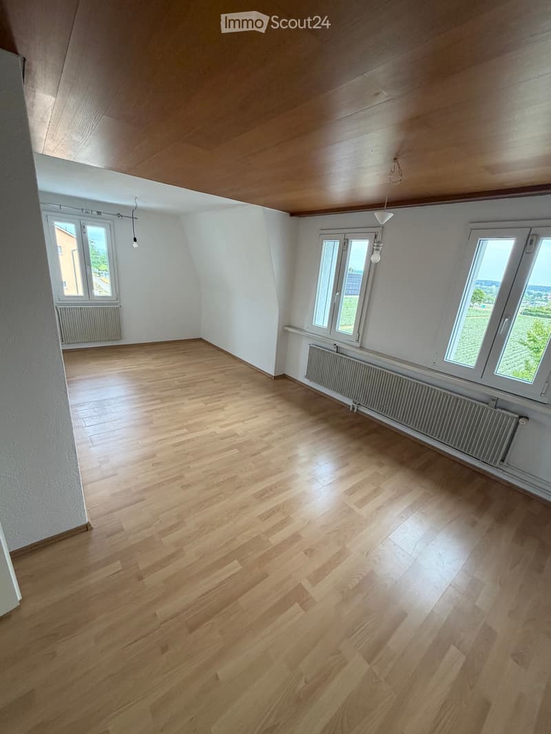 4 Zimmer Wohnung zu Vermieten (2)