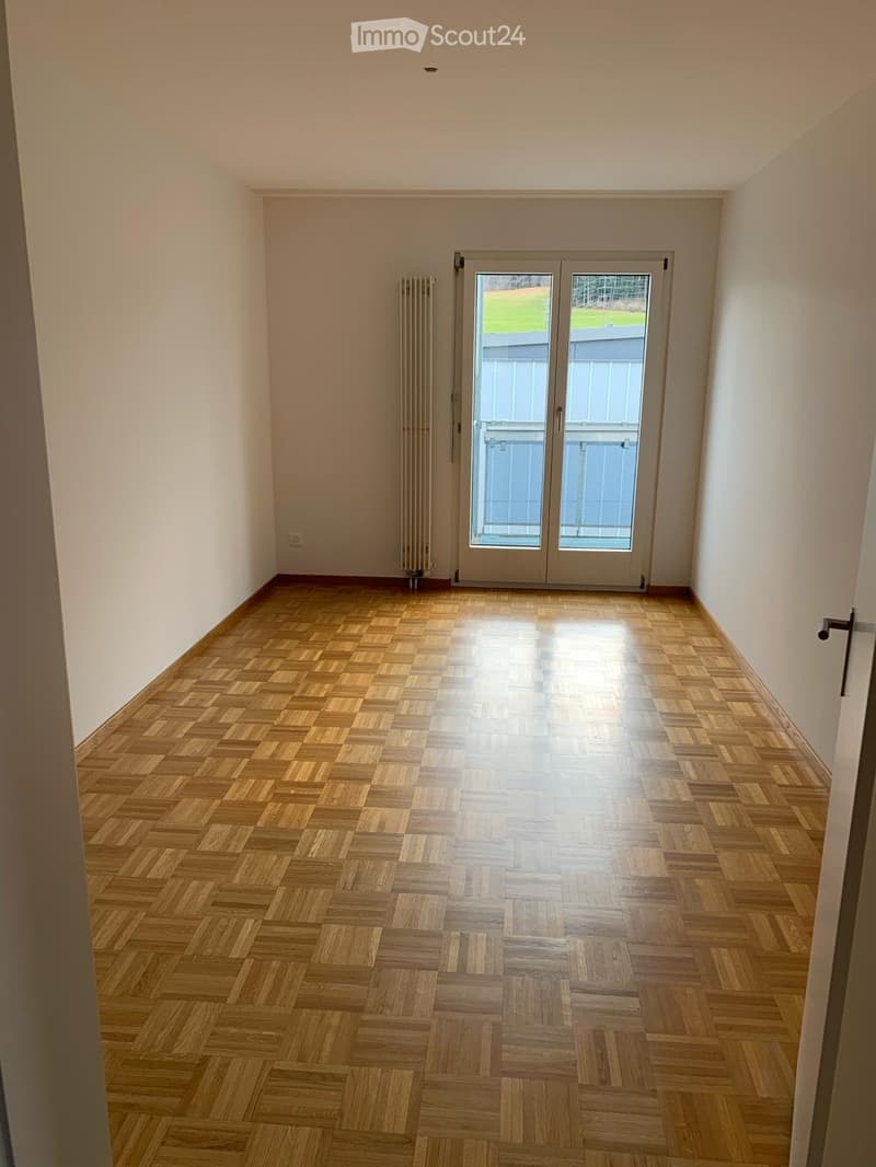 Lichtdurchflutete 3.5-Zimmer-Wohnung an ruhiger Lage (4)