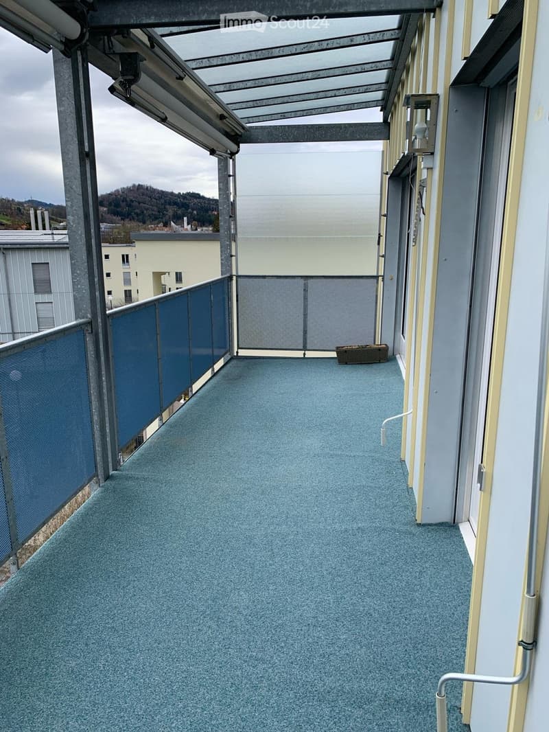 Lichtdurchflutete 3.5-Zimmer-Wohnung an ruhiger Lage (2)