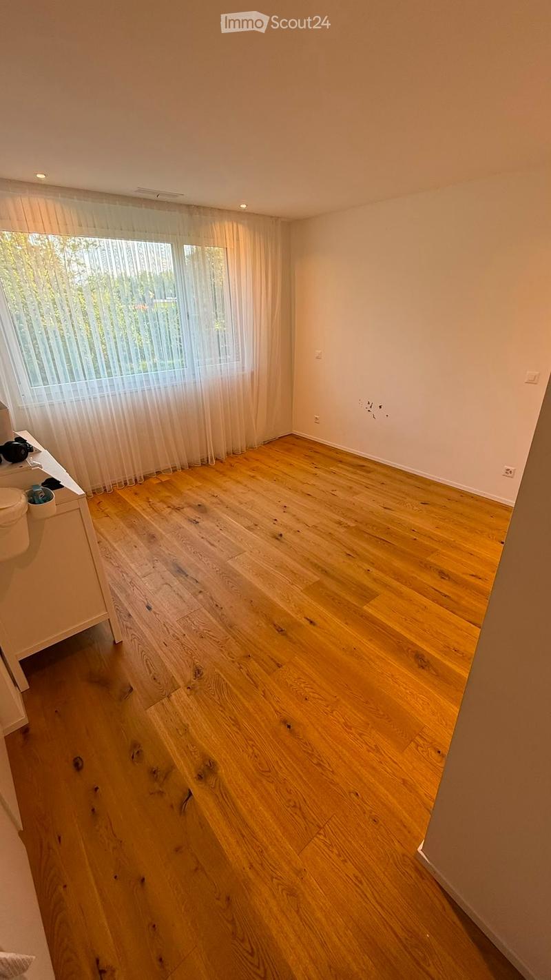 Moderne 3.5-Zimmer-Wohnung mit hochwertigem Ausbau (4)